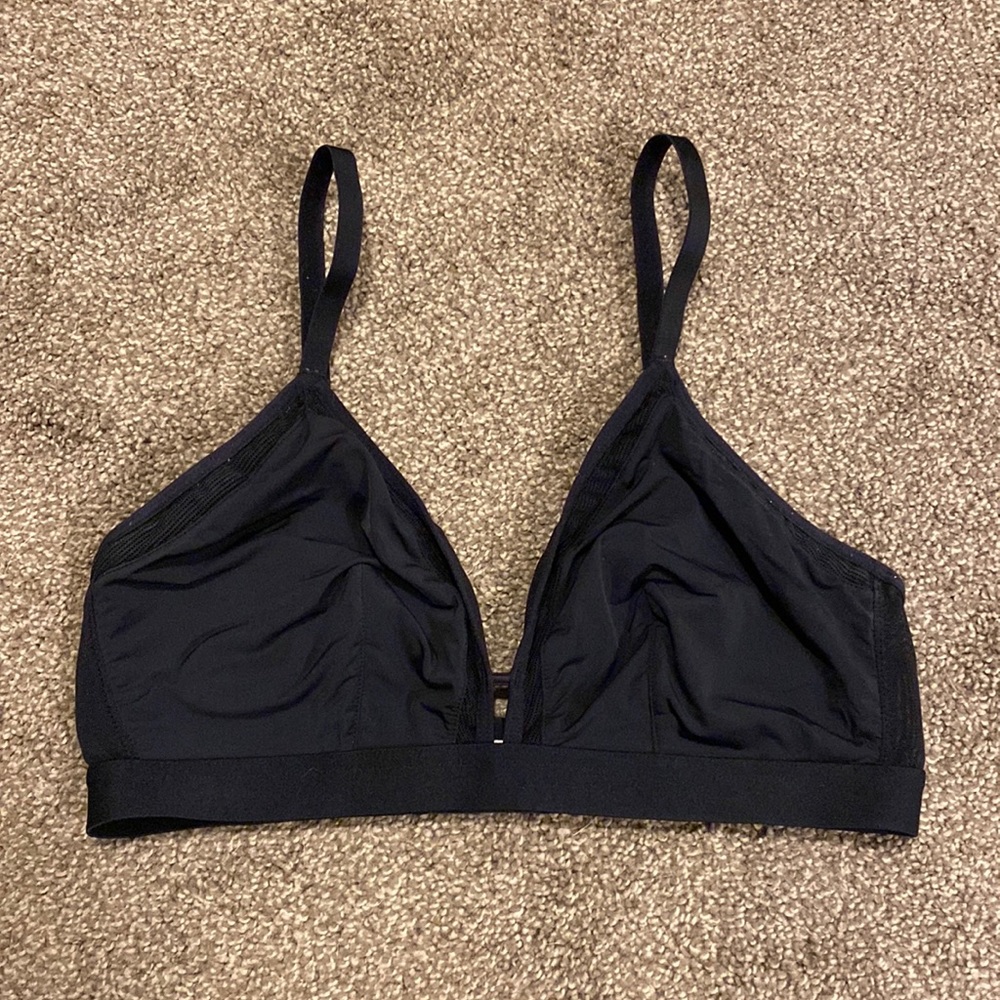 Lively Mesh Trim Bra Size 2 Black